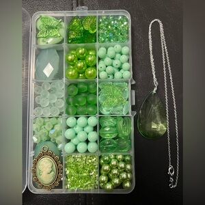 Craft Beads, GRANNY SMITH APPLE - FRESH PICKED, Jewelry Supplies, bulk beads